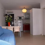Comfortable Sea-front Flat Apartamento *