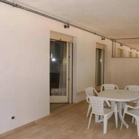 Comfortable Sea-front Flat