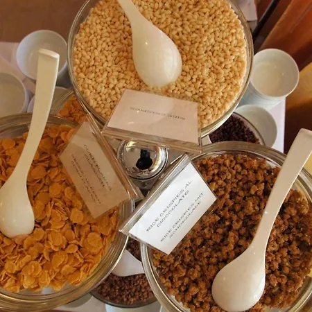 Апартаменты Comfortable Sea-front Flat Бибионе