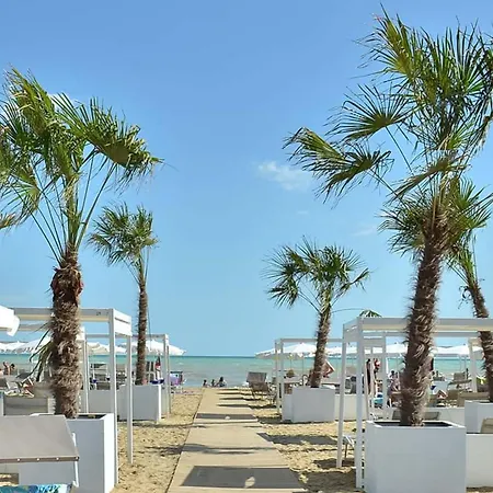 Comfortable Sea-front Flat * Bibione