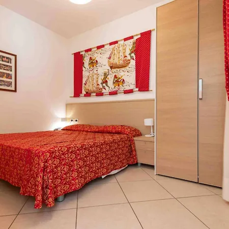 Comfortable Sea-front Flat Appartamento