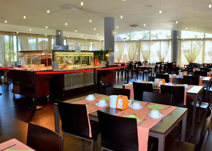 شقة Comfortable Sea-front Flat